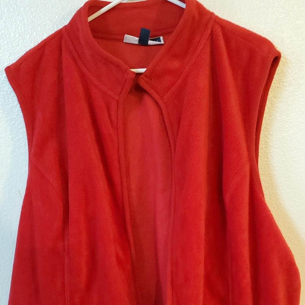 Vest - Picture 2 of 3